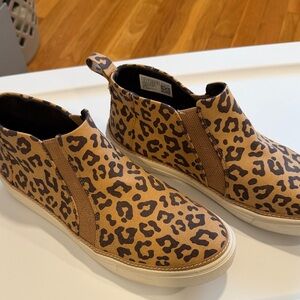 TOMS Leopard Print Slip-On Shoes